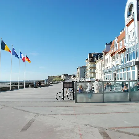 Les Vagues, Avec Garage 빌라 *